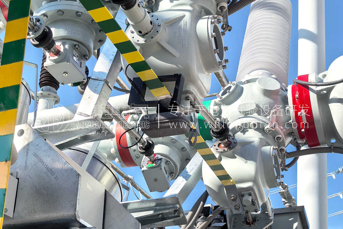 告別繁瑣收放線！武漢龍電電氣新一代無線雙端接地高壓開關(guān)綜合特性測(cè)試儀革新上市